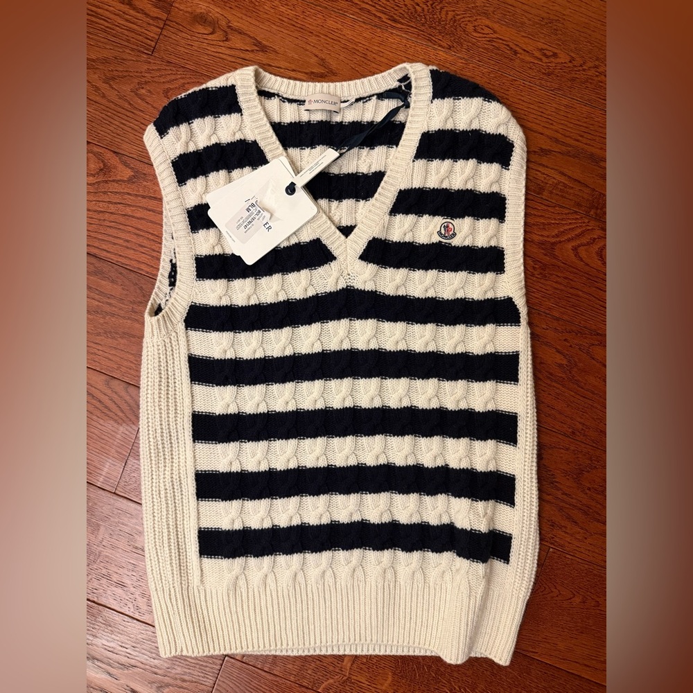 NWT MONCLER WOMENS STRIPED VEST